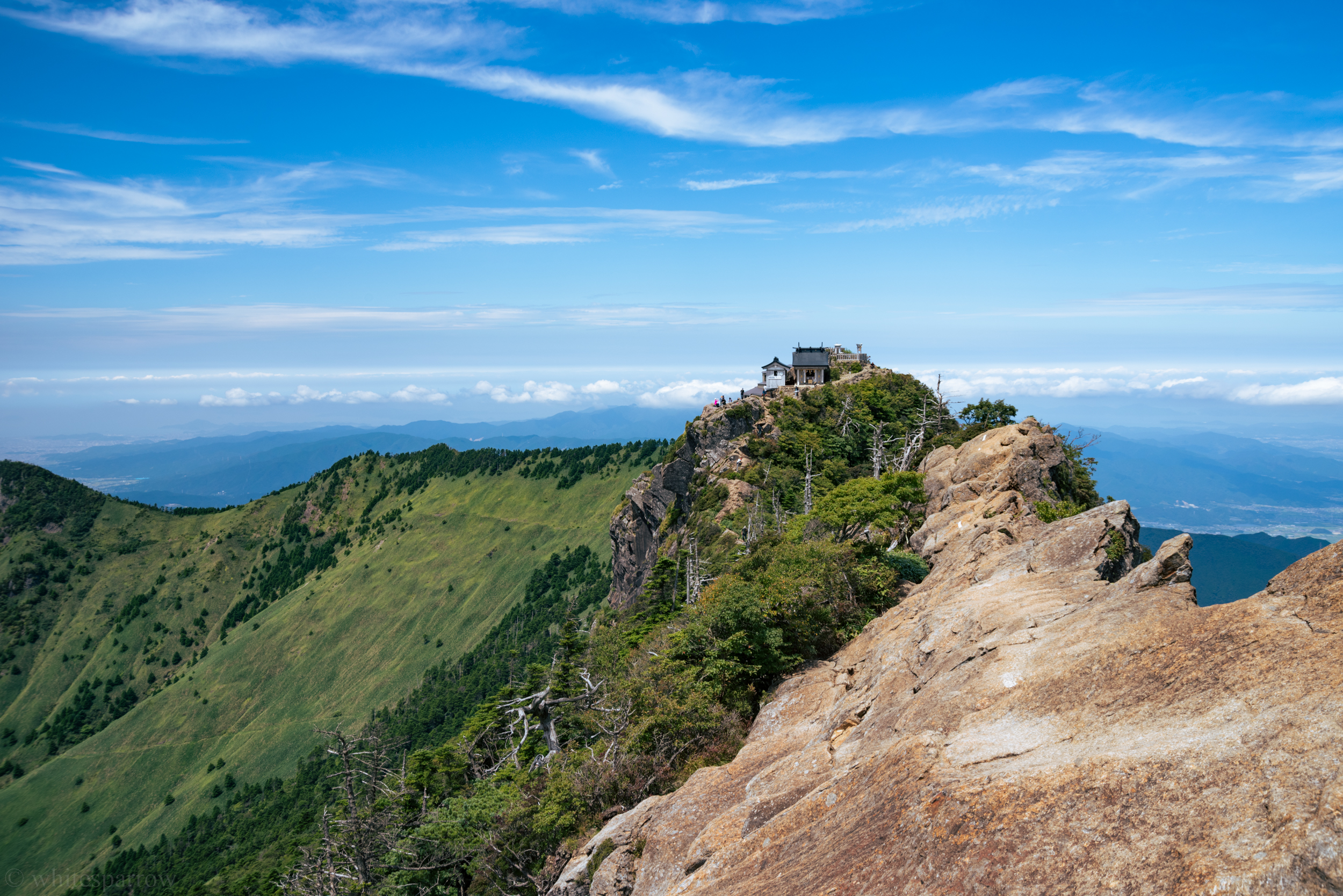 四国】石鎚山～成就社ルートから鎖場を登って頂上へ～【8月】 | 鶺鴒日記