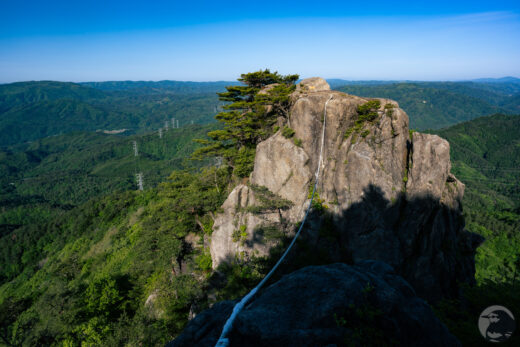 【阿武隈】二ッ箭山〜南麓から岩峰を登って頂上へ〜【5月】