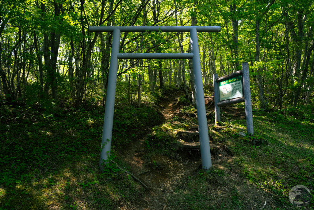 登山口鳥居