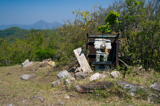【東北】高旗山～参道入口から大パノラマの頂上へ～【5月】