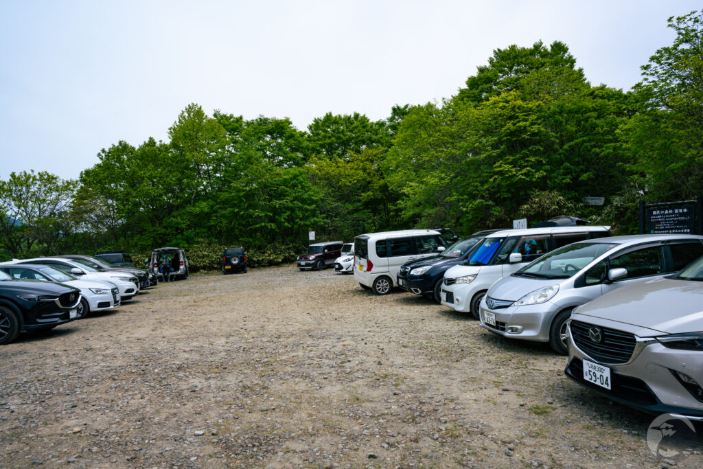 沼尻登山口駐車場