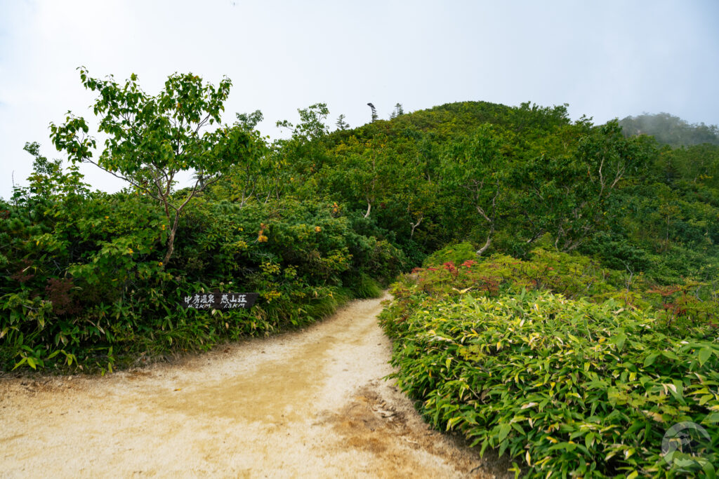 合戦小屋から燕山荘へ