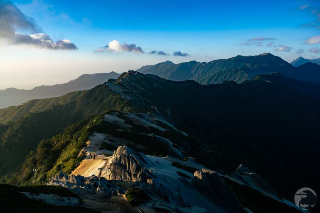 燕岳から燕山荘稜線