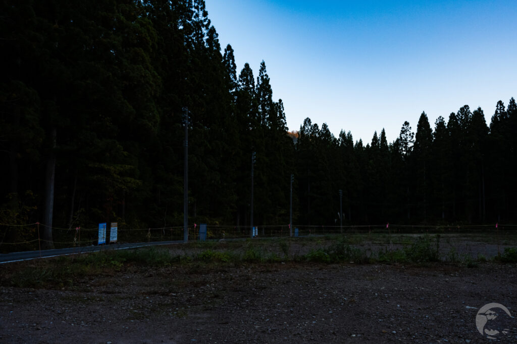古寺鉱泉駐車場