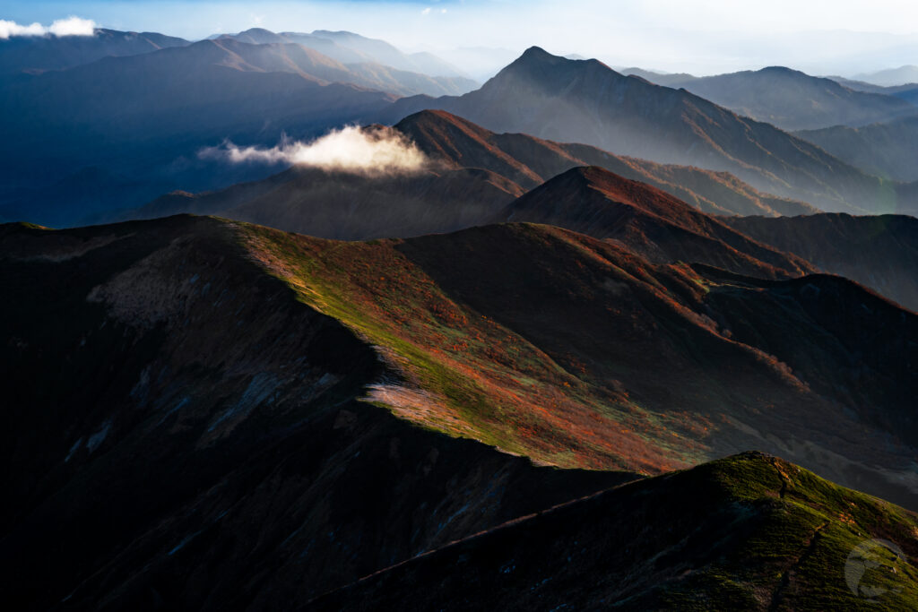 夕暮れの祝瓶山
