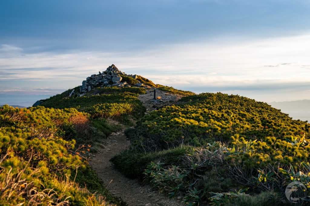 朝の朝日嶽神社