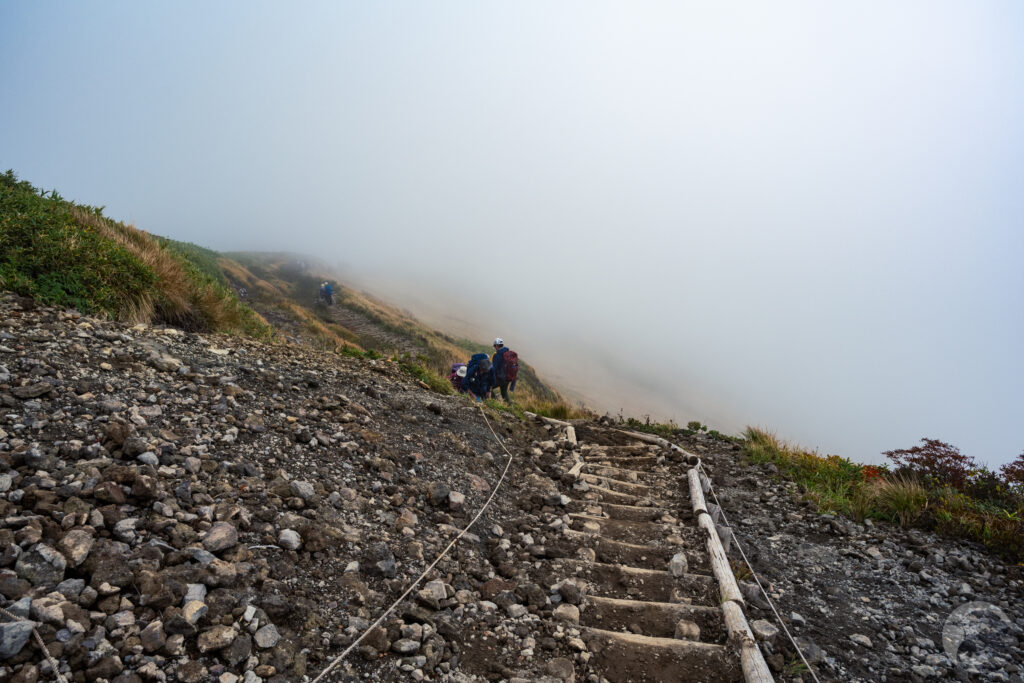 栗駒山からいわかがみ平分岐