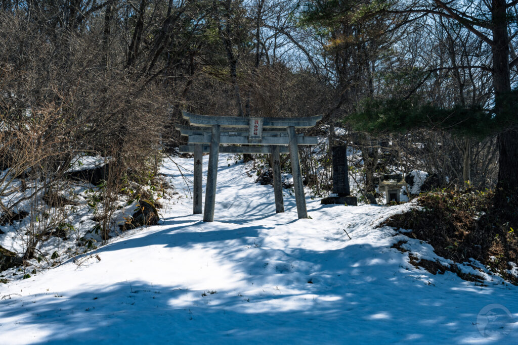 登山道鳥居