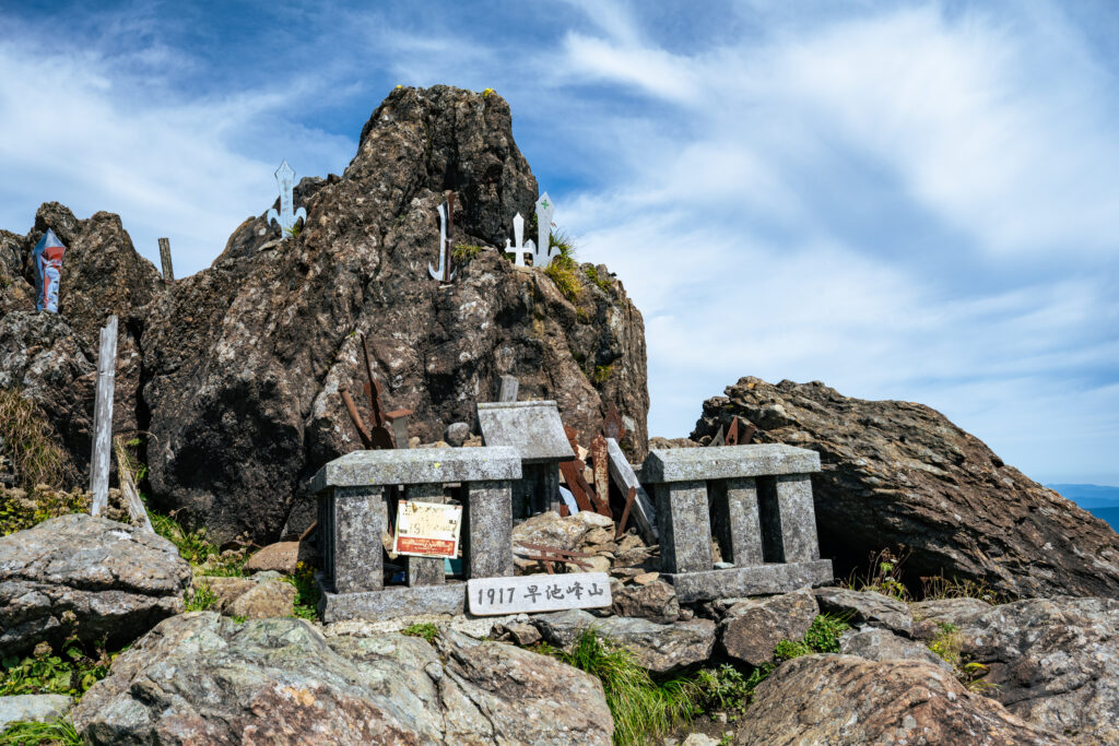山頂の剣