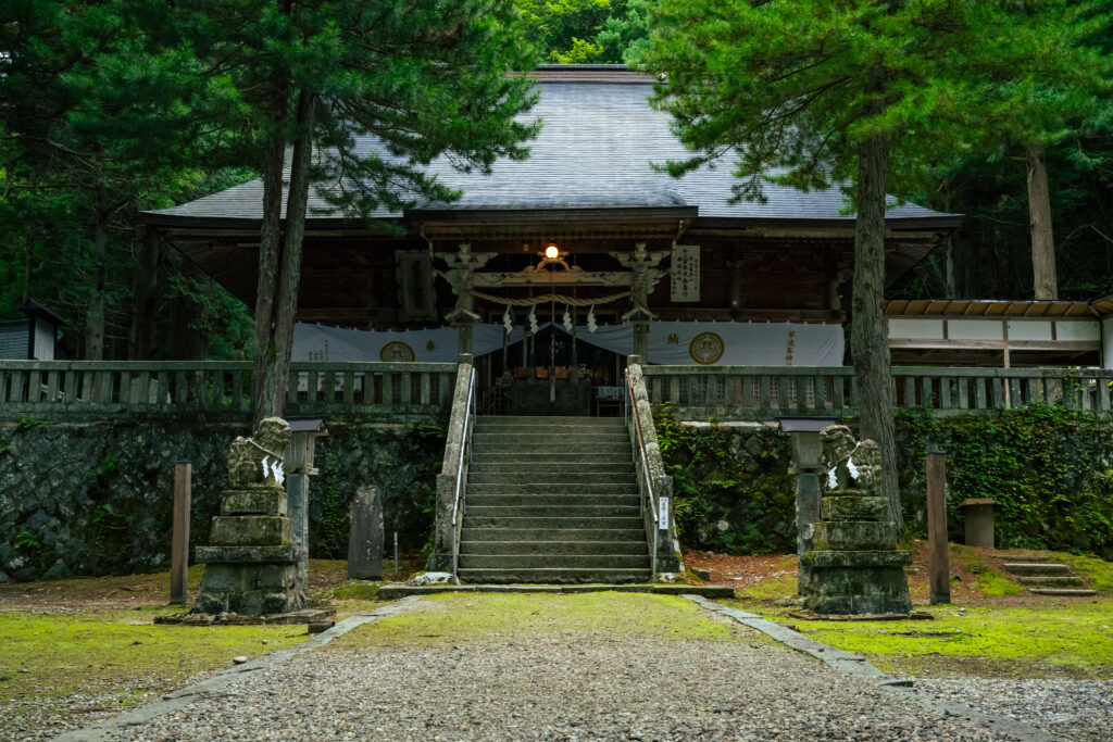 拝殿